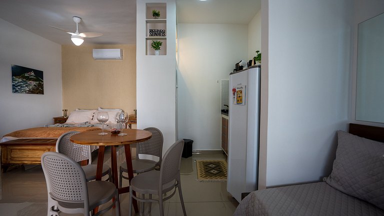 Loft Romântico Acesso à Praia Ar Condicionado