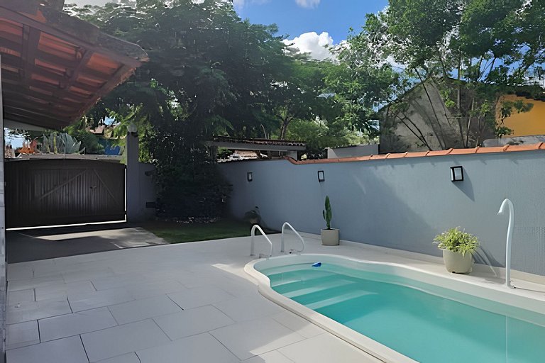 Casa 2 quartos com área gourmet e ar em Itaúna, Saquarema
