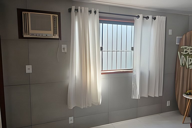 Casa 2 quartos com área gourmet e ar em Itaúna, Saquarema