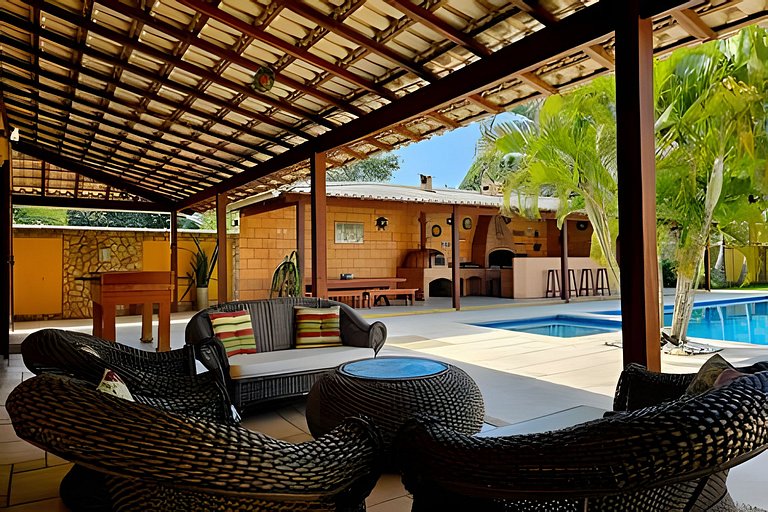 Casa 4 quartos com piscina para 16 em Ponta Negra, Maricá
