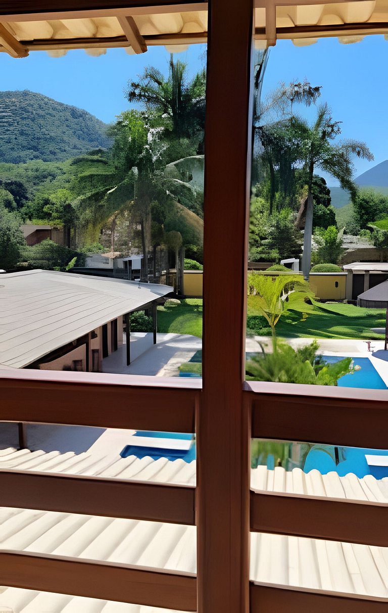 Casa 4 quartos com piscina para 16 em Ponta Negra, Maricá