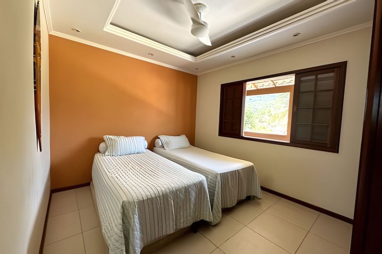 Casa 4 quartos com piscina para 16 em Ponta Negra, Maricá