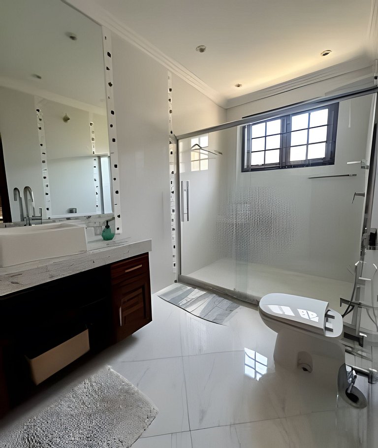 Casa 4 quartos com piscina para 16 em Ponta Negra, Maricá