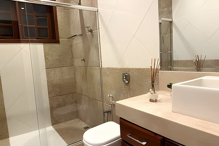 Casa 4 quartos com piscina para 16 em Ponta Negra, Maricá