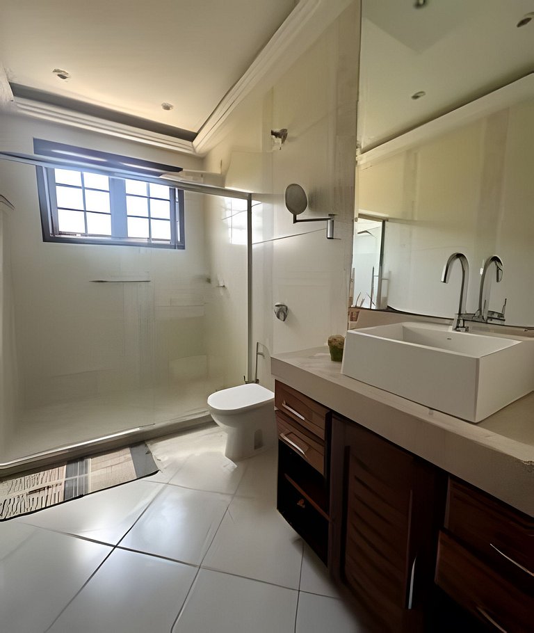 Casa 4 quartos com piscina para 16 em Ponta Negra, Maricá