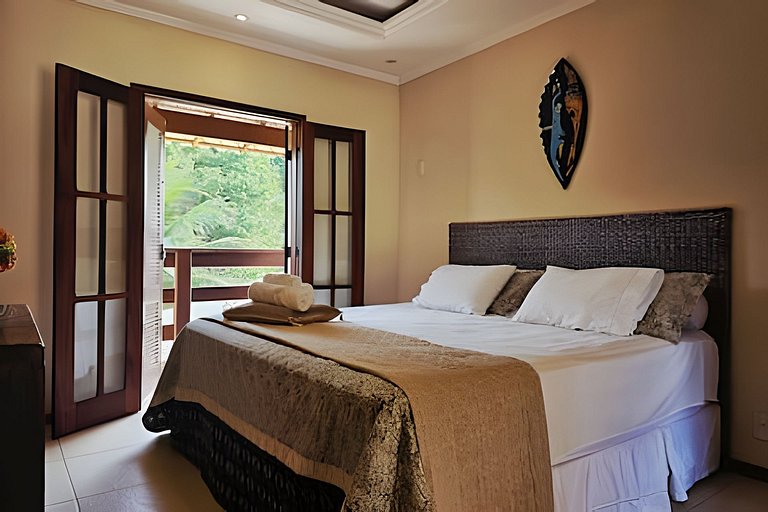 Casa 4 quartos com piscina para 16 em Ponta Negra, Maricá