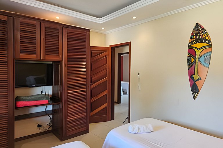 Casa 4 quartos com piscina para 16 em Ponta Negra, Maricá