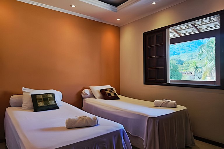 Casa 4 quartos com piscina para 16 em Ponta Negra, Maricá