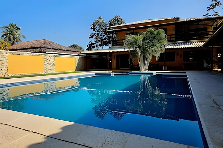 Casa 4 quartos com piscina para 16 em Ponta Negra, Maricá