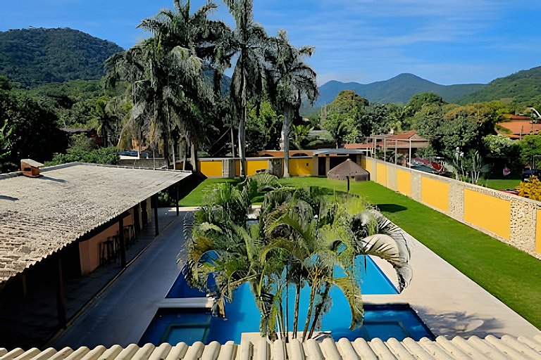 Casa 4 quartos com piscina para 16 em Ponta Negra, Maricá