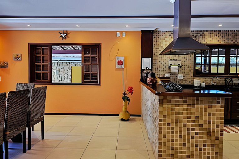 Casa 4 quartos com piscina para 16 em Ponta Negra, Maricá