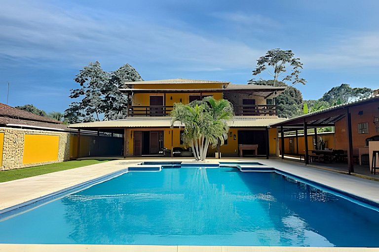 Casa 4 quartos com piscina para 16 em Ponta Negra, Maricá