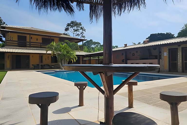 Casa 4 quartos com piscina para 16 em Ponta Negra, Maricá