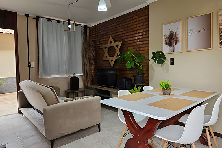 Casa com piscina e sauna em condomínio fechado em Saquarema