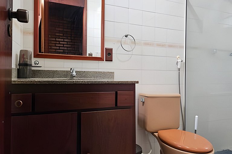 Piscina, Sauna, Ar-cond. e Praia