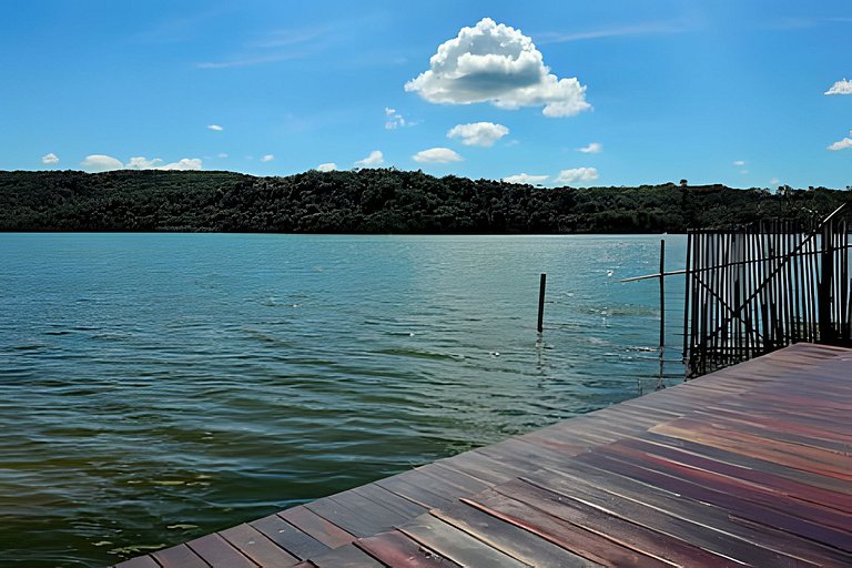 Conforto à beira da lagoa