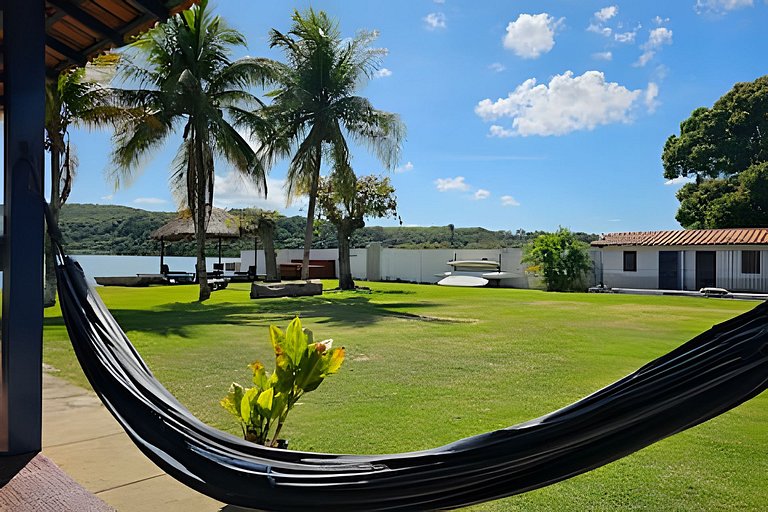 Conforto à beira da lagoa