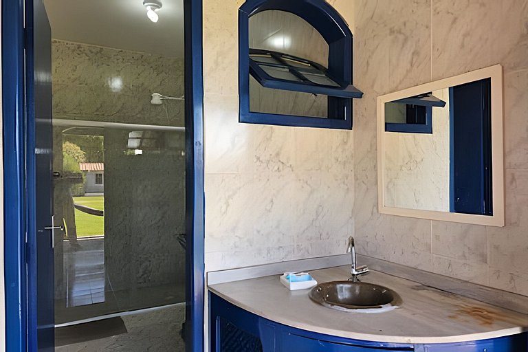 Casa 5 quartos à beira da lagoa no Boqueirão, Saquarema