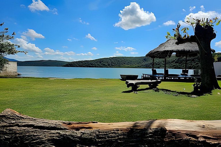 Casa 5 quartos à beira da lagoa no Boqueirão, Saquarema