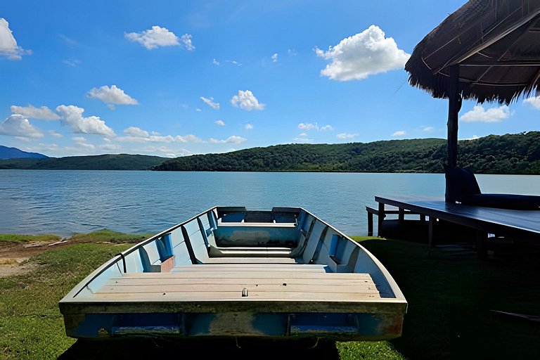 Casa 5 quartos à beira da lagoa no Boqueirão, Saquarema