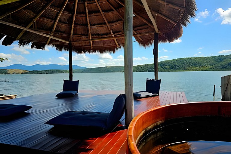 Casa 5 quartos à beira da lagoa no Boqueirão, Saquarema