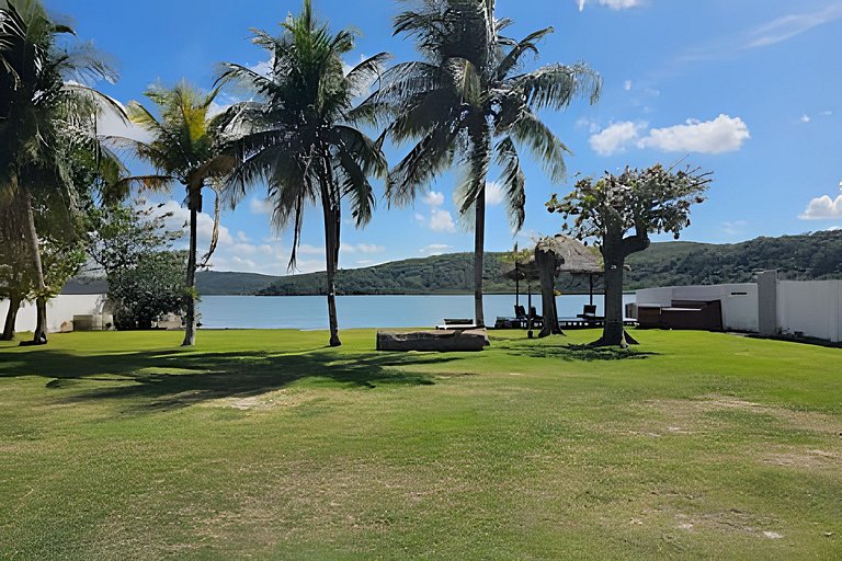 Casa 5 quartos à beira da lagoa no Boqueirão, Saquarema