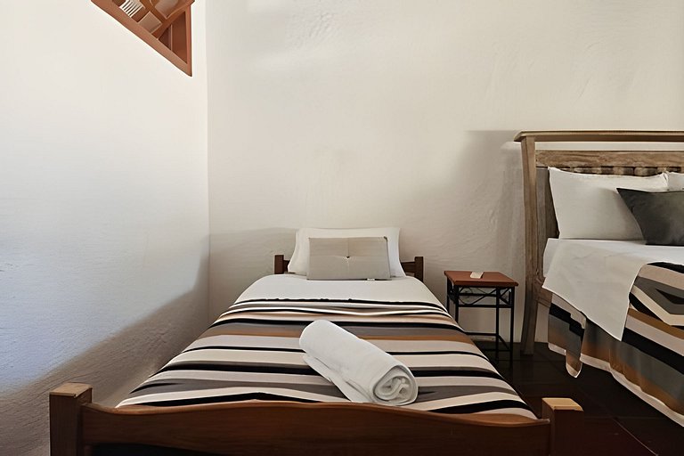 Casa 5 quartos à beira da lagoa no Boqueirão, Saquarema