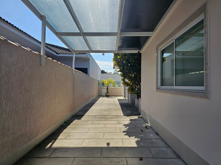 Casa Alto Padrão na praia de Itaúna
