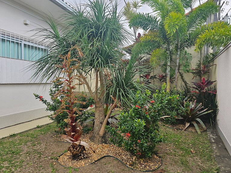 Casa Alto Padrão na praia de Itaúna