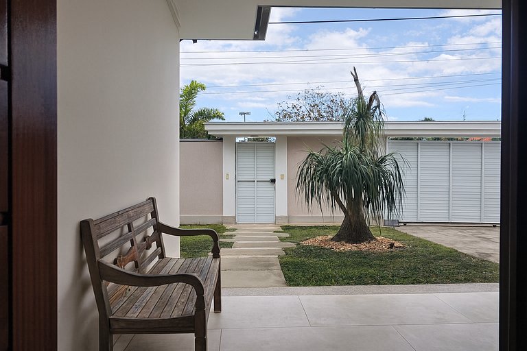 Casa Alto Padrão na praia de Itaúna