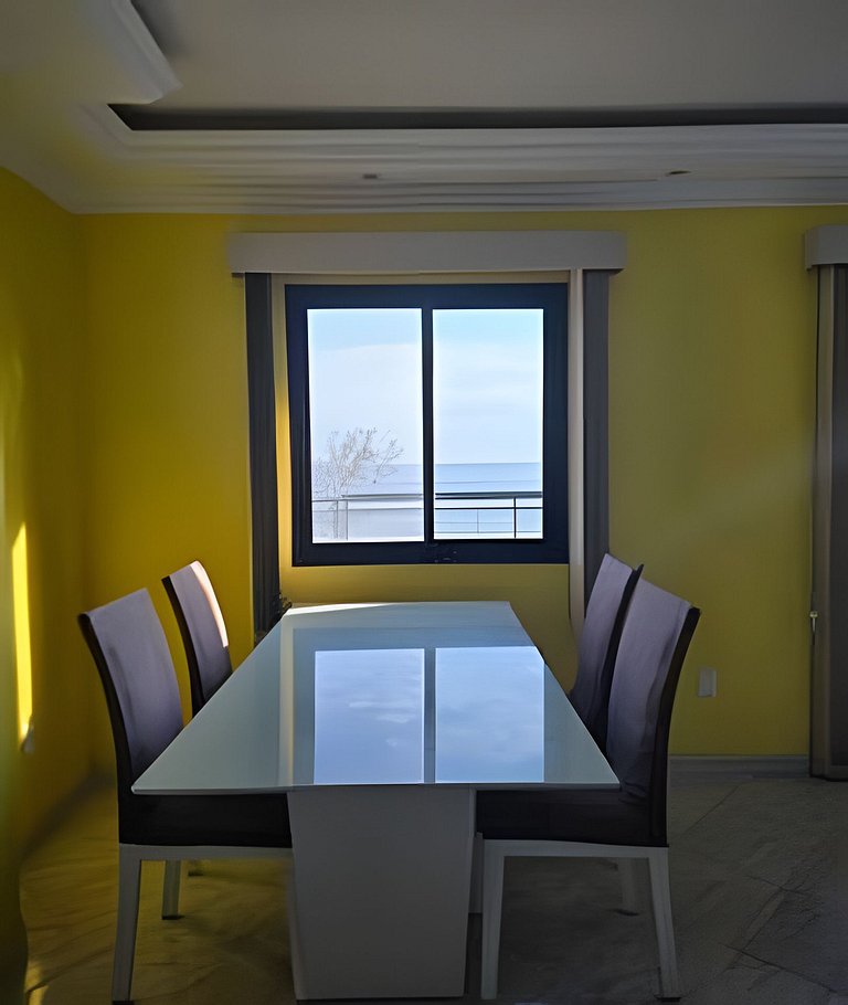 Cobertura de frente para o mar