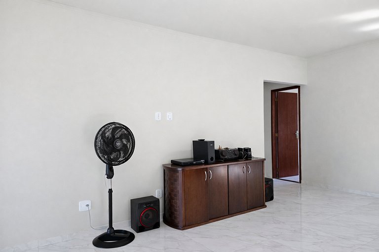 Casa privativa em Itaúna