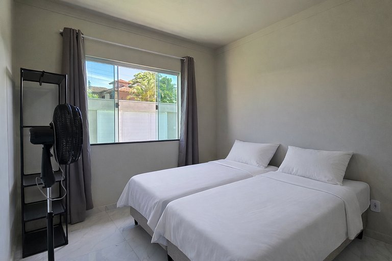 Casa privativa em Itaúna