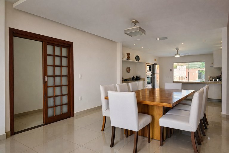 Casa Espaçosa e com Lazer