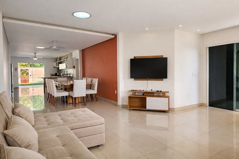 Casa Espaçosa e com Lazer