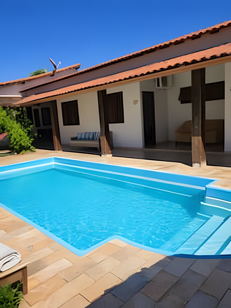 Lazer Completo: Piscina, Ar e Perto da Lagoa