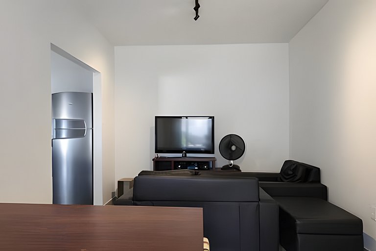 Lazer Completo: Piscina, Ar e Perto da Lagoa