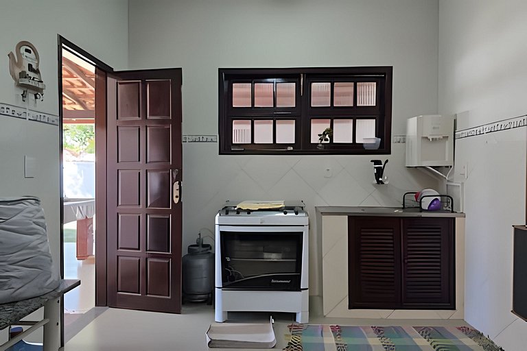 Lazer Completo: Piscina, Ar e Perto da Lagoa