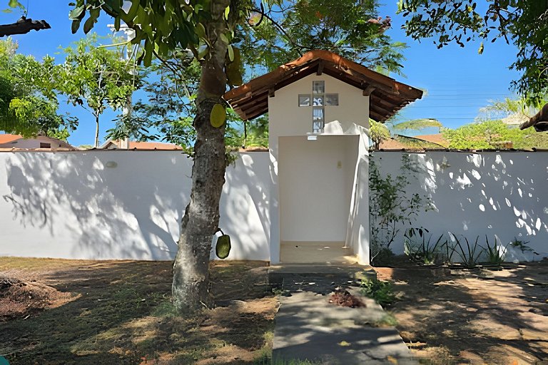 Lazer Completo: Piscina, Ar e Perto da Lagoa