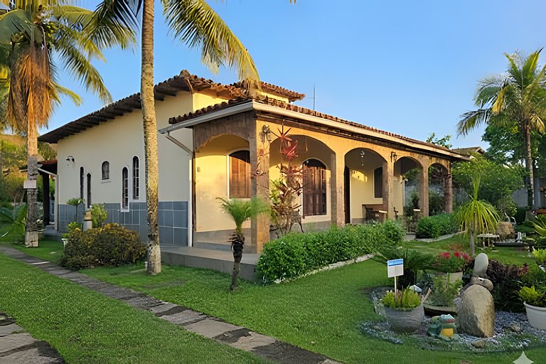 Casa 4 quartos para 8 com lazer em Itaúna, Saquarema