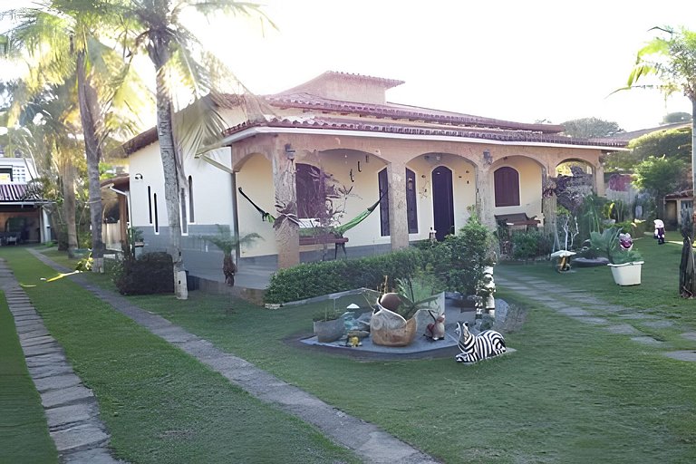 Casa 4 quartos para 8 com lazer em Itaúna, Saquarema