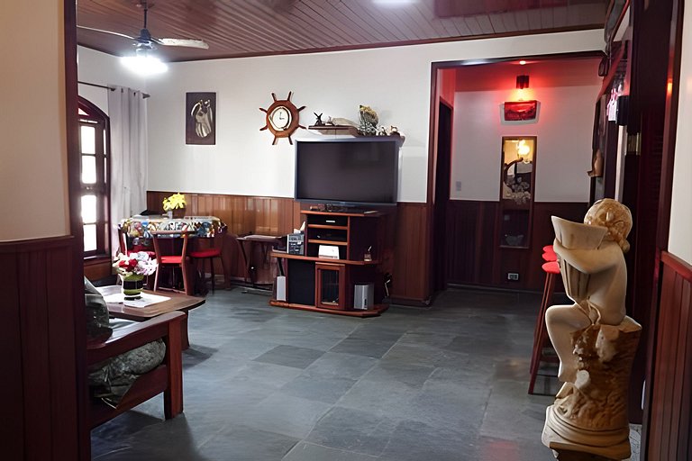Casa 4 quartos para 8 com lazer em Itaúna, Saquarema