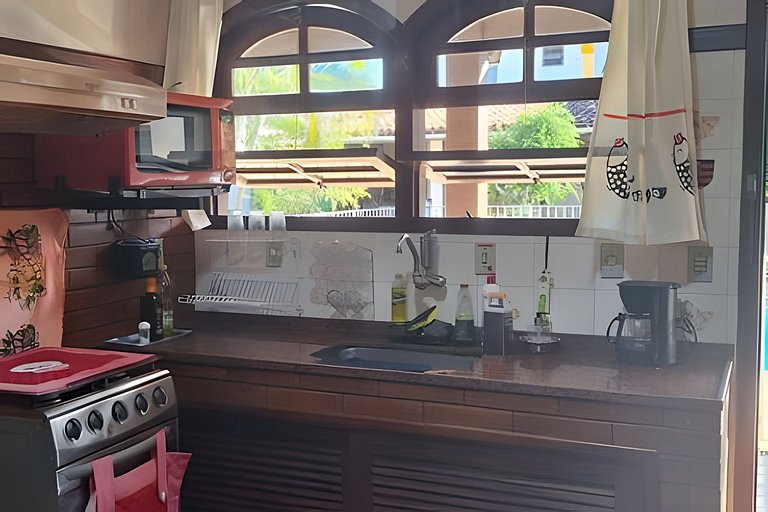 Casa 4 quartos para 8 com lazer em Itaúna, Saquarema