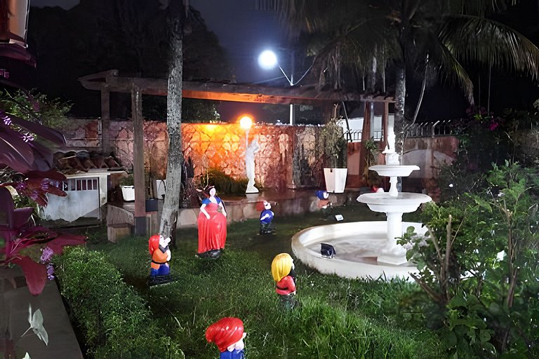 Casa 4 quartos para 8 com lazer em Itaúna, Saquarema