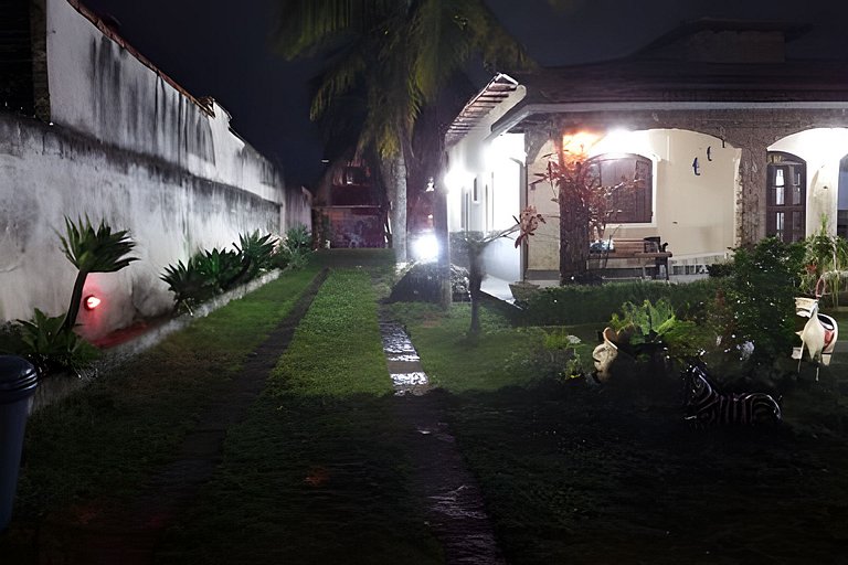 Casa 4 quartos para 8 com lazer em Itaúna, Saquarema