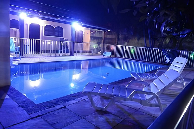 Casa 4 quartos para 8 com lazer em Itaúna, Saquarema