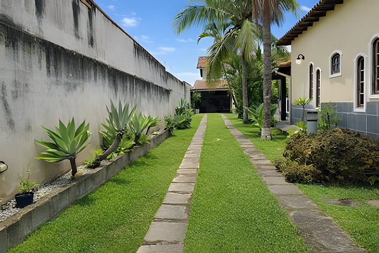 Casa 4 quartos para 8 com lazer em Itaúna, Saquarema