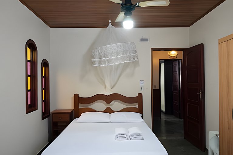 Casa 4 quartos para 8 com lazer em Itaúna, Saquarema