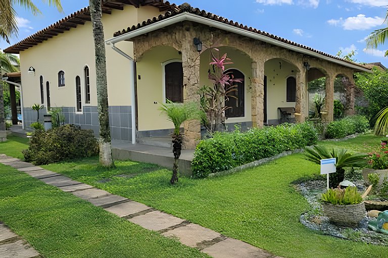 Casa 4 quartos para 8 com lazer em Itaúna, Saquarema
