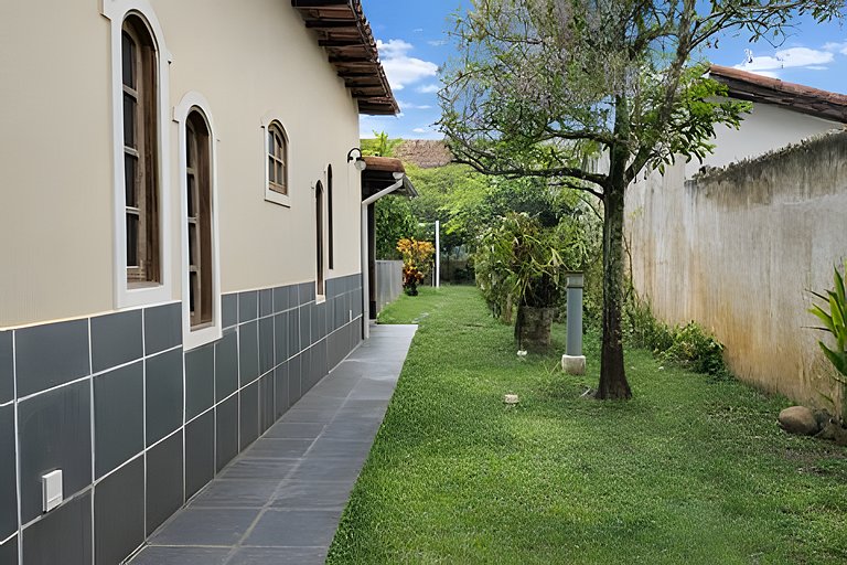 Casa 4 quartos para 8 com lazer em Itaúna, Saquarema